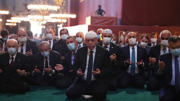 Cumhurbaşkanı Recep Tayyip Erdoğan, 86 yıl sonra yeniden ibadete açılan Ayasofya-i Kebir Cami-i Şerifi'nin açılış programına katıldı Cumhurbaşkanı Recep Tayyip Erdoğan, 86 yıl sonra yeniden ibadete açılan Ayasofya-i Kebir Cami-i Şerifi'nin açılış programına katıldı