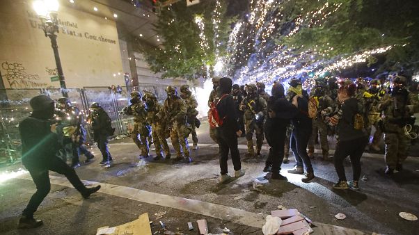 Proteste nach Gerichtsentscheidung in Portland, ein Schwerverletzter Proteste nach Gerichtsentscheidung in Portland, ein Schwerverletzter