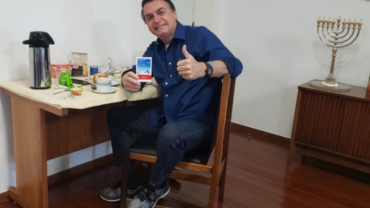 Bolsonaro diz-se um homem livre de Covid-19