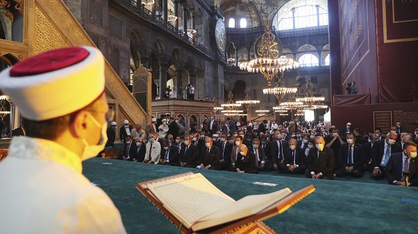 Todo es sal en la herida griega de la basílica de Santa Sofía de Estambul Todo es sal en la herida griega de la basílica de Santa Sofía de Estambul
