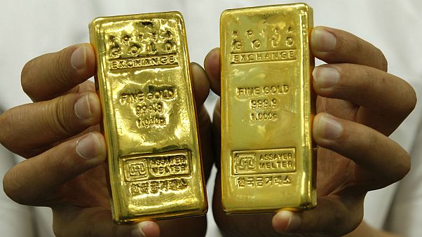 ثبت پایینترین نرخ دلار آمریکا در ۲ سال گذشته؛ رکورد تاریخی قیمت طلا شکست ثبت پایینترین نرخ دلار آمریکا در ۲ سال گذشته؛ رکورد تاریخی قیمت طلا شکست