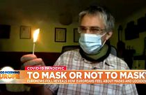 Dr. Simon Kolstoe, senior lecturer in evidence-based healthcare at the University of Portsmouth, tried on Euronews to blow out a match while wearing a surgical mask