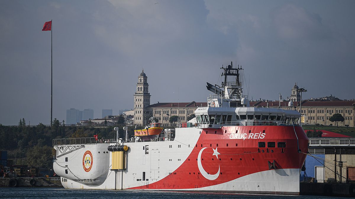 سفينة تركية للتنقيب في المتوسط