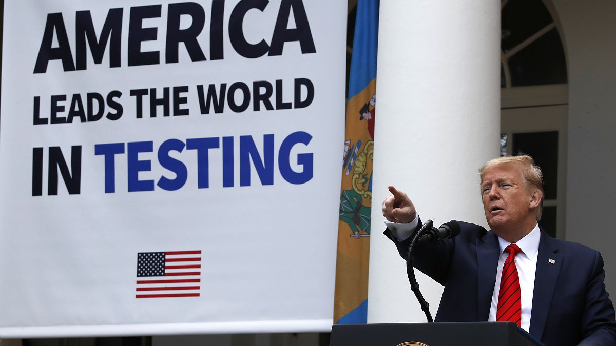 الرئيس دونالد ترامب يتحدث عن فيروس كورونا خلال مؤتمر صحفي بالبيت الأبيض في واشنطن