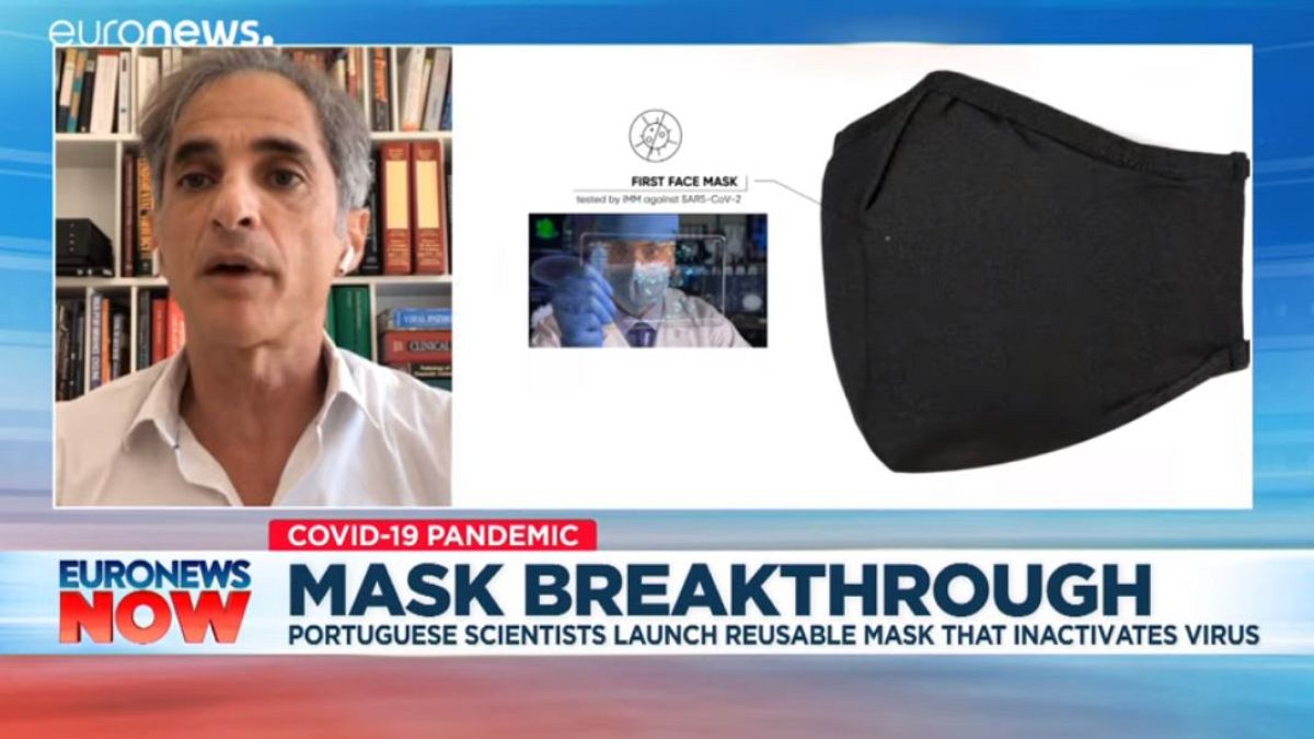 Il virologo portoghese Pedro Simas parla della mascherina in diretta su Euronews Now 