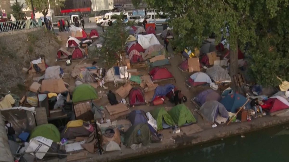 Un camp de migrants à Aubervilliers (France)