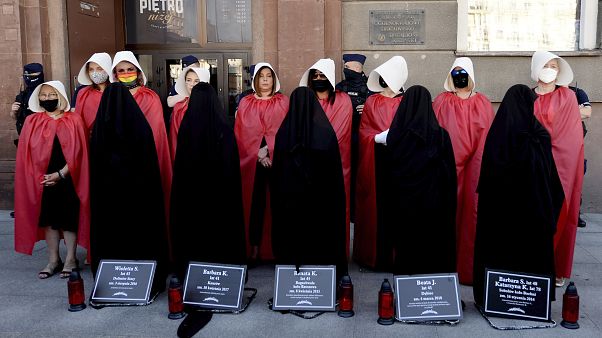 Γαλλία: Η Πολωνία θα αντιμετωπίσει "συνέπειες" αν αποσυρθεί από τη Σύμβαση της Κωνσταντινούπολης Γαλλία: Η Πολωνία θα αντιμετωπίσει "συνέπειες" αν αποσυρθεί από τη Σύμβαση της Κωνσταντινούπολης