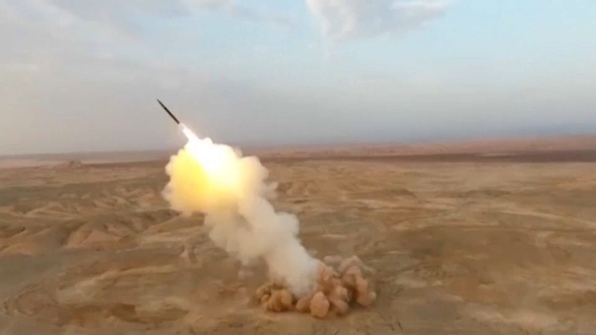 موشک بالستیک شلیک شده در رزمایش سپاه 
