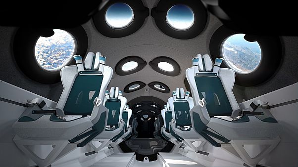 Το εσωτερικό του αεροδιαστημοπλοίου SpaceShipTwo της Virgin Galactic Το εσωτερικό του αεροδιαστημοπλοίου SpaceShipTwo της Virgin Galactic