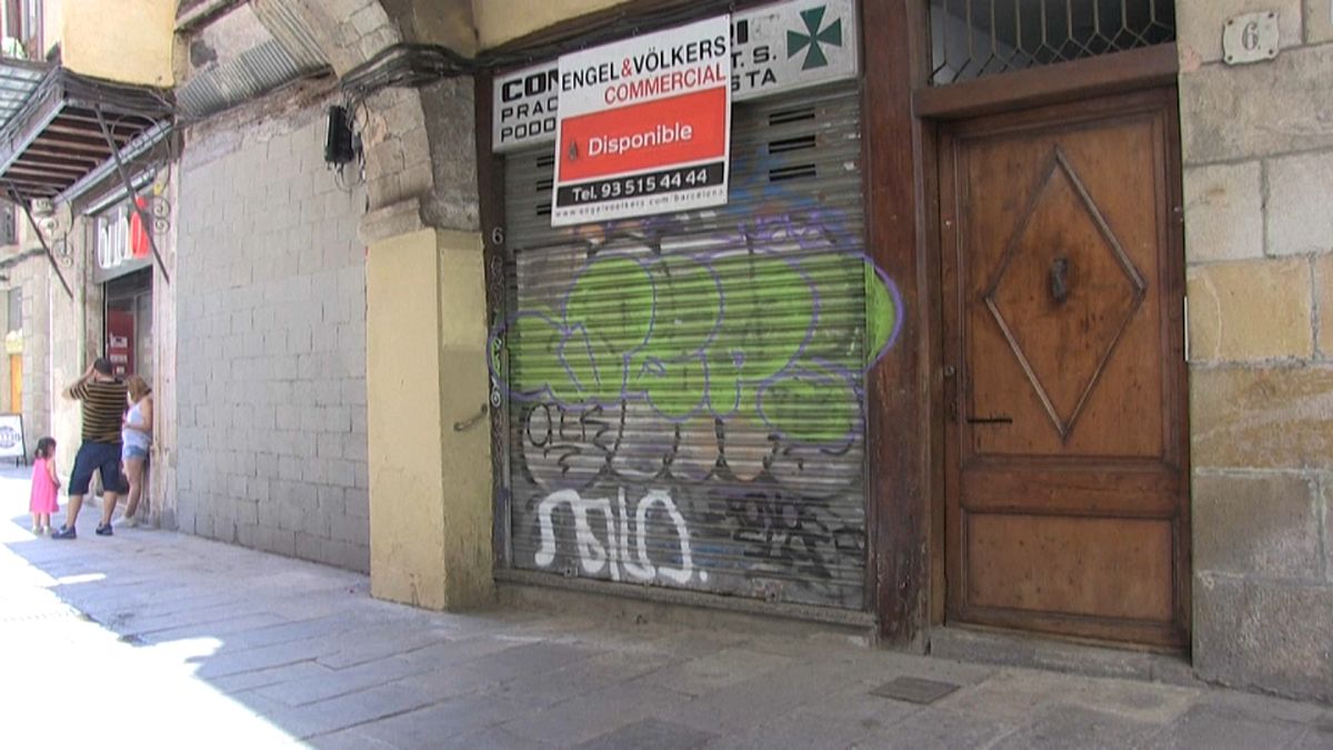 La economía española se hunde y entra en recesión 