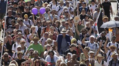 Tüntetés Berlinben a koronavírus miatti intézkedések ellen