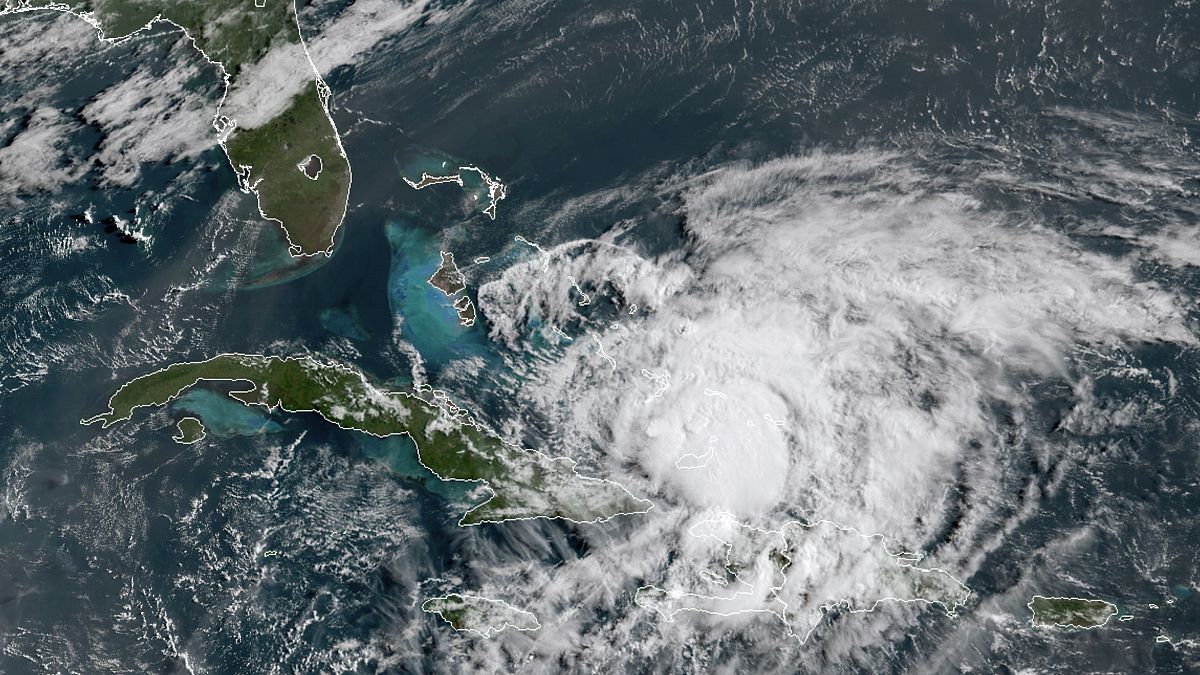 Isaias Kasırgası'nın uydu görüntüsü