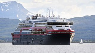 Die Roald Amundsen der norwegischen Hurtigruten-Reederei (Archivfoto)