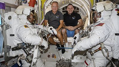 Astronautas da NASA de regresso ao Planeta Terra