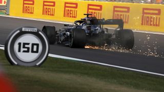 F1 : Hamilton remporte, sur trois roues, le Grand Prix de Grande-Bretagne