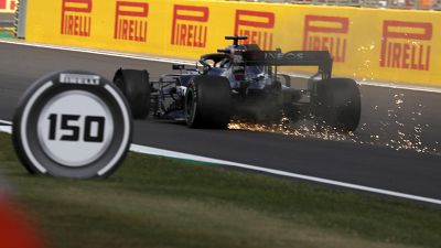 F1 : Hamilton remporte, sur trois roues, le Grand Prix de Grande-Bretagne