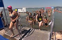 Lake Balaton Cross - Εννέα χιλιάδες κολυμβητές συμμετείχαν στον αγώνα