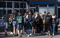 طلاب يعودون إلى المدارس في ألمانيا 
