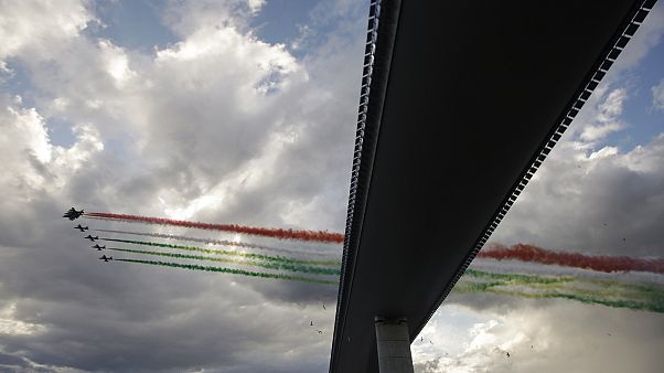 Ιταλία: Εγκαινιάστηκε η νέα γέφυρα της Γένοβας σε σχέδιο Ρέντο ...