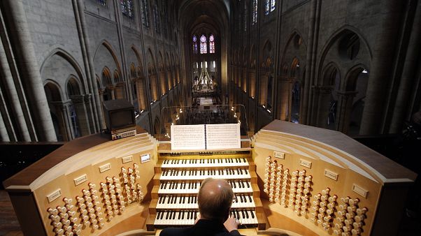 Philippe Lefebvre à l'orgue de Notre-Dame en 2013 Philippe Lefebvre à l'orgue de Notre-Dame en 2013
