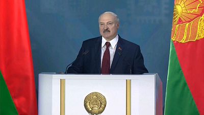Alla vigilia delle elezioni, il presidente Lukashenko dichiara: "Bielorussia unica oasi di pace"