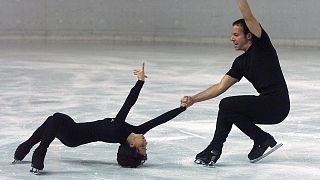Archives : les patineurs Sarah Abitbol et Stéphane Bernadis, le 3 novembre 2000