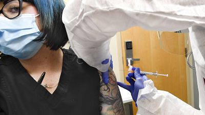 Photo d'illustration, une volontaire teste le vaccin développé par la société Moderna, le 27 juillet 2020 à Binghamton, États-Unis