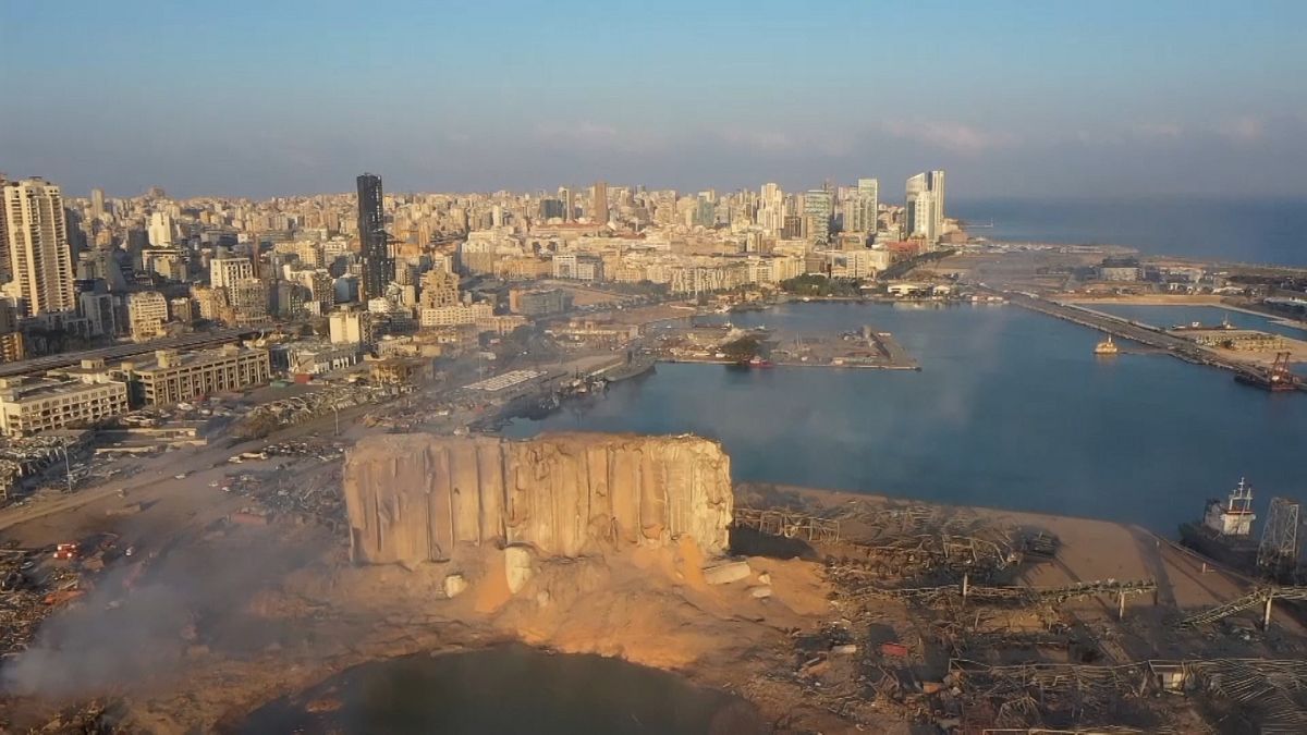 تخریب سیلوی گندم بیروت؛ زیانی که دشواری‌های لبنانی‌ها را دو چندان می‌کند 