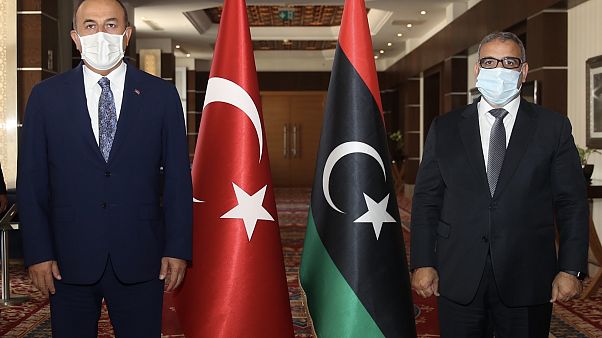 Dışişleri Bakanı Çavuşoğlu Libya Devlet Yüksek Konseyi Başkanı Halid el-Mişri (sağda) ile görüştü. Dışişleri Bakanı Çavuşoğlu Libya Devlet Yüksek Konseyi Başkanı Halid el-Mişri (sağda) ile görüştü.