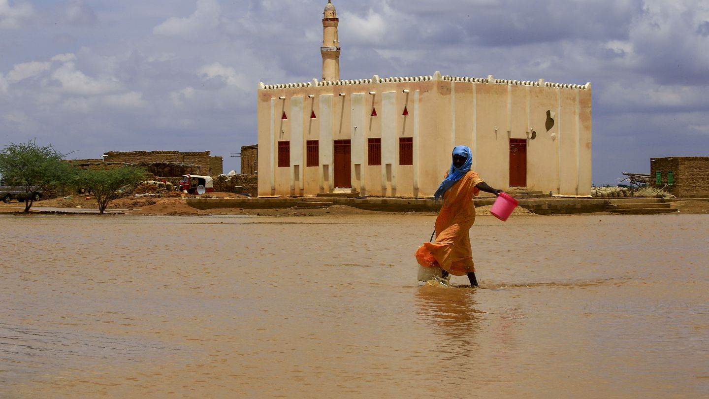 Les Soudanais déplacés cherchent un abri au milieu d'inondations ...