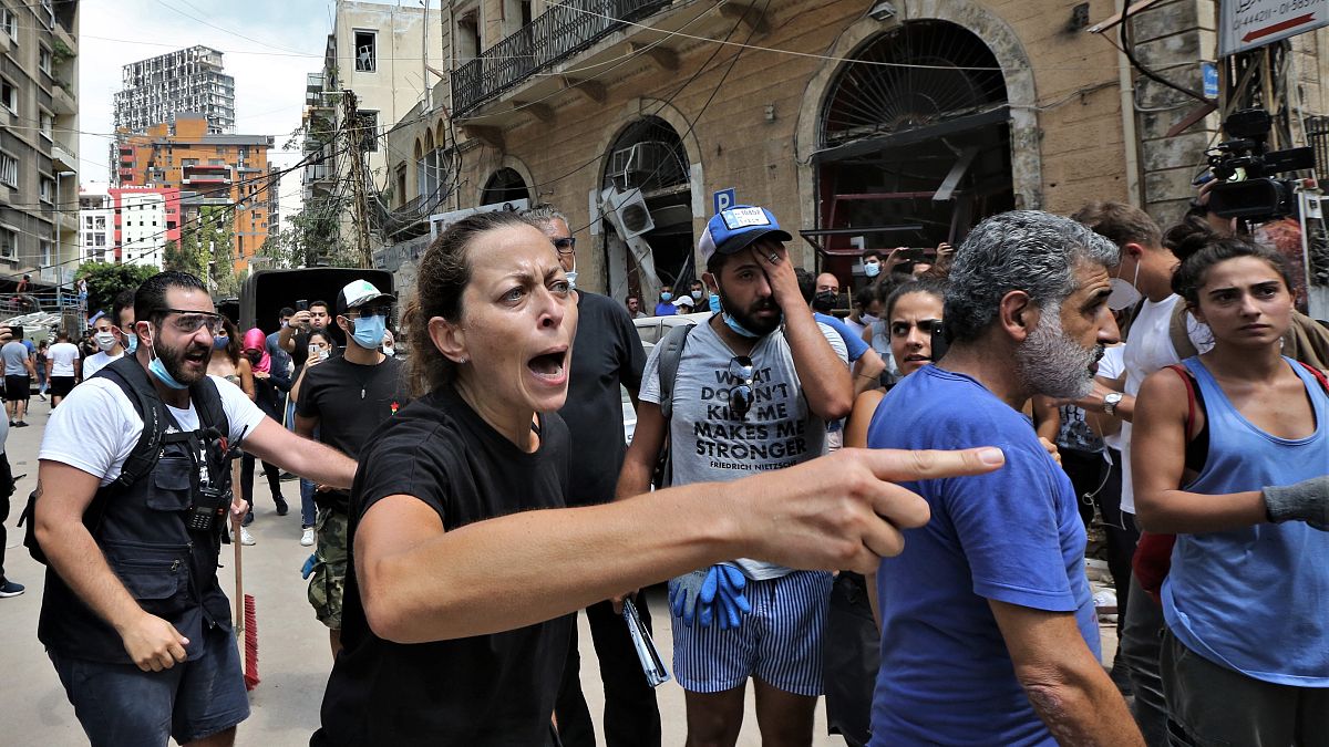 Kormányellenes tüntetés augusztus 6-án Bejrútban