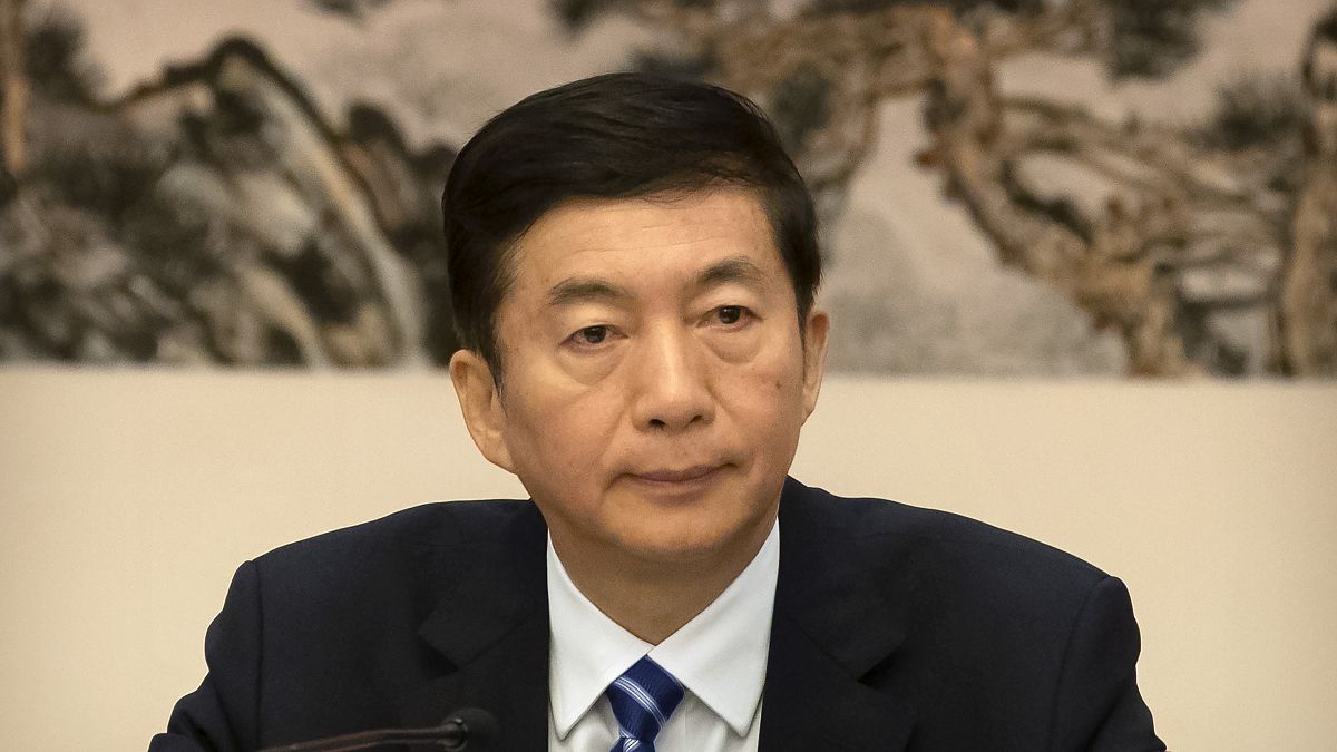 ليو هوينينغ رئيس مكتب ارتباط بكين في هونغ كونغ وأكبر مسؤول صيني فيها