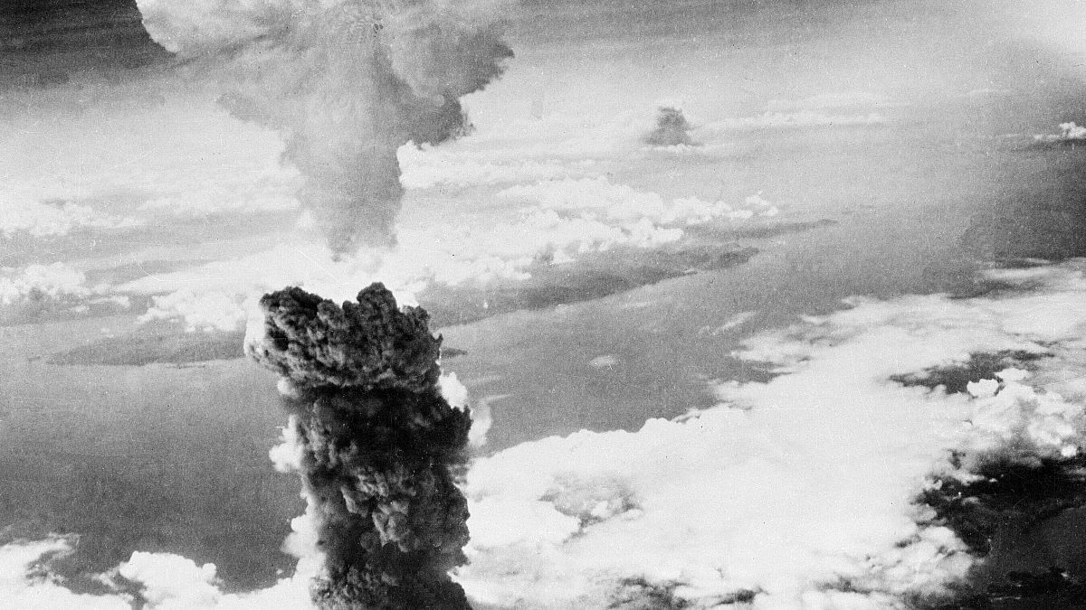 قنبلة هيروشيما ونجازاكي
