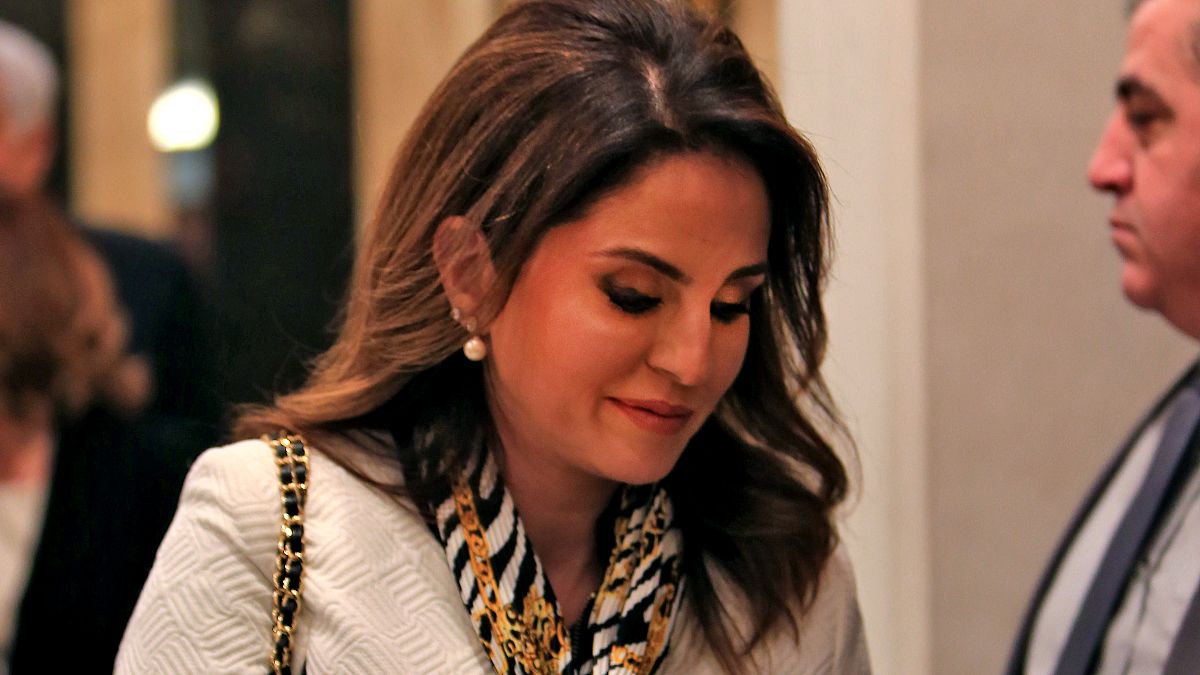 وزيرة الإعلام اللبنانية المستقيلة منال عبد الصمد
