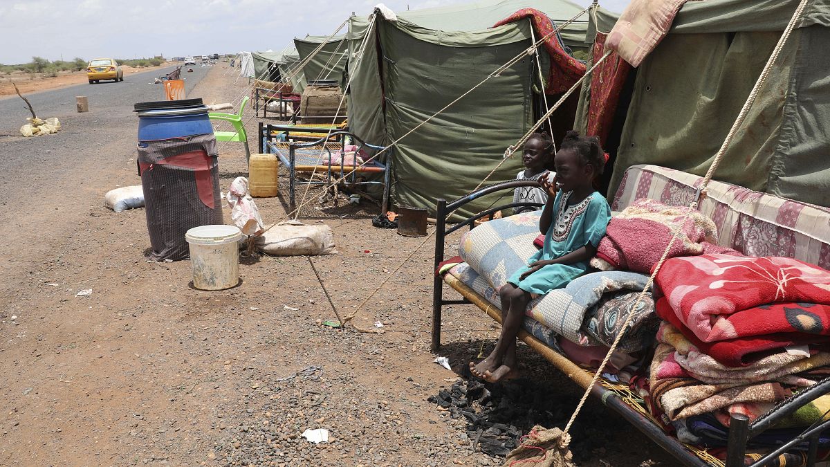 تسببت السيول الموسمية بدمار المنازل والبنية التحتية في السودان