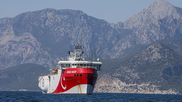 Турецкое исследовательское судно Oruc Reis в Эгейском море Турецкое исследовательское судно Oruc Reis в Эгейском море