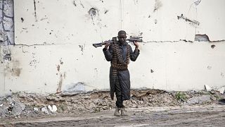 Un soldato somalo a Mogadiscio