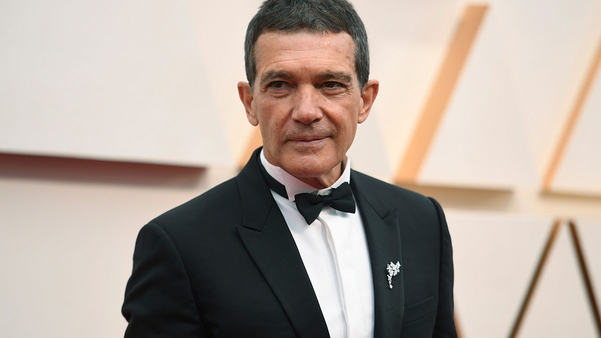 Antonio Banderas arrives at the Oscars on Sunday, Feb. 9, 2020, at the Dolby Theatre in Los Angeles.