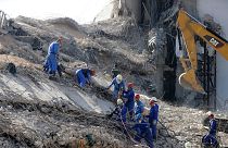 Lübnan'daki patlamanın ardından arama kurtarma çalışmaları