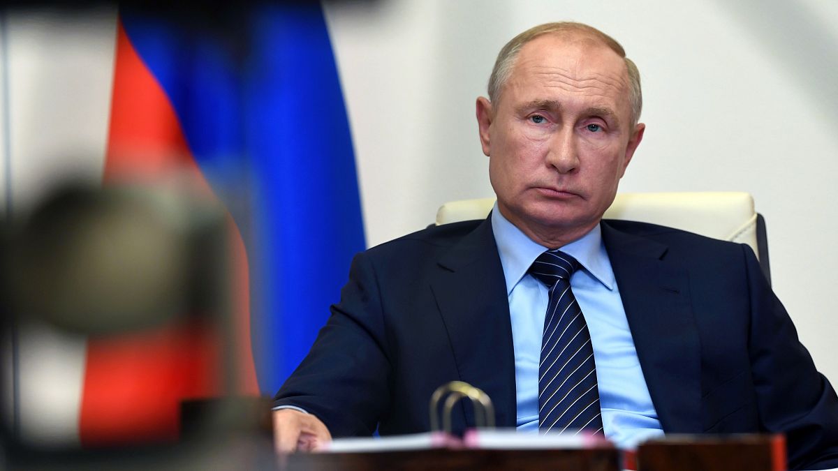 Πούτιν:  Η Ρωσία ανέπτυξε το «πρώτο» εμβόλιο κατά του κορονοϊού - «Sputnik V» το όνομα του