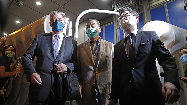 Le patron de presse pro-démocratie Jimmy, quittant un poste de police après avoir été libéré, Hong Kong le 12 août 2020 Le patron de presse pro-démocratie Jimmy, quittant un poste de police après avoir été libéré, Hong Kong le 12 août 2020