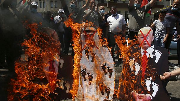 من الاحتجاجات في الضفة الغربية اليوم من الاحتجاجات في الضفة الغربية اليوم