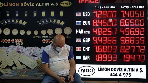 Türk lirası ABD Doları karşısında bu yılın başından beri yüzde 19 değer kaybetti Türk lirası ABD Doları karşısında bu yılın başından beri yüzde 19 değer kaybetti