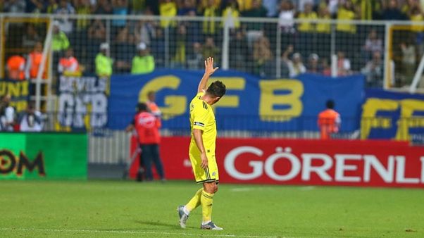 Fenerbahçe'nin tecrübeli futbolcusu Emre Belözoğlu 39 yaşında futbolu bıraktı Fenerbahçe'nin tecrübeli futbolcusu Emre Belözoğlu 39 yaşında futbolu bıraktı