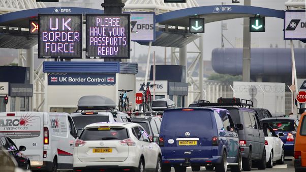 Estampida de turistas británicos en Francia Estampida de turistas británicos en Francia