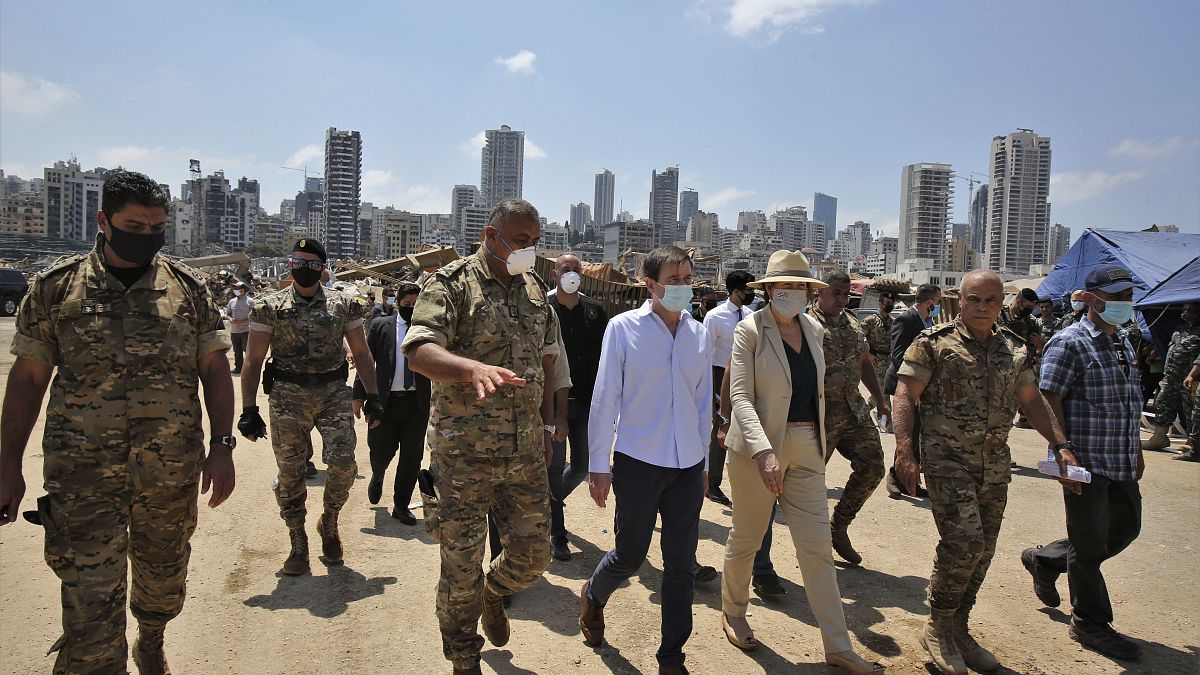 مساعد وزير الخارجية الأمريكي ديفيد هيل يتفقد موقع انفجار مرفأ بيروت، 15 أغسطس 2020