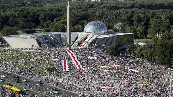 Протестный митинг в Парке Победы Протестный митинг в Парке Победы