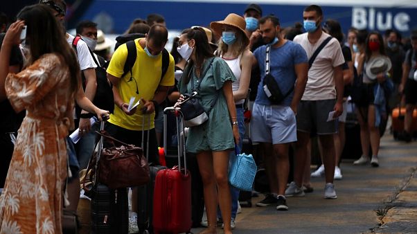«Κλειδί» για την ανάσχεση της διασποράς η χρήση μάσκας «Κλειδί» για την ανάσχεση της διασποράς η χρήση μάσκας