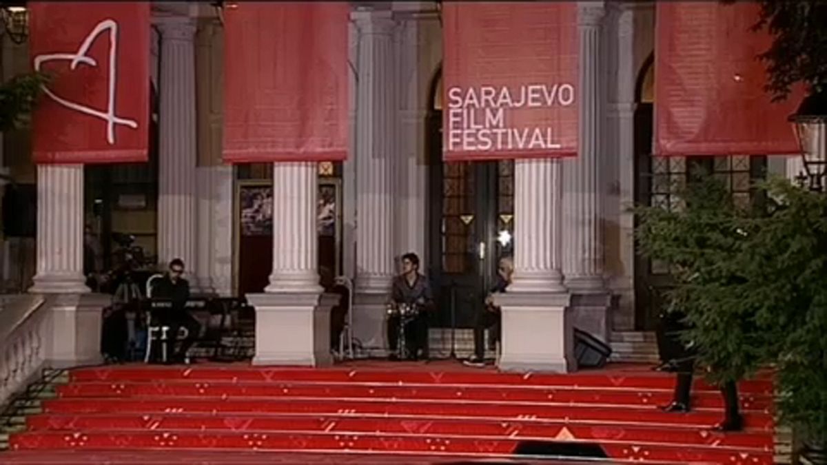 Le Festival du film de Sarajevo en ligne et sur tapis rouge