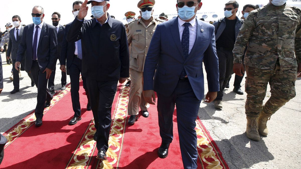Ο υπουργός Άμυνας της Τουρκίας, Χουλουσί Ακάρ, στην Τρίπολη της Λιβύης